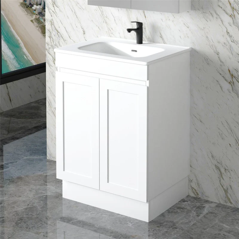 Miami 600 Matte White Vanity With Kickboard
